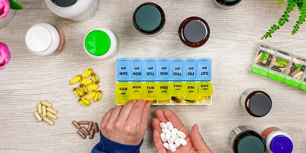 базовые витамины и добавки с iHerb - топ-10